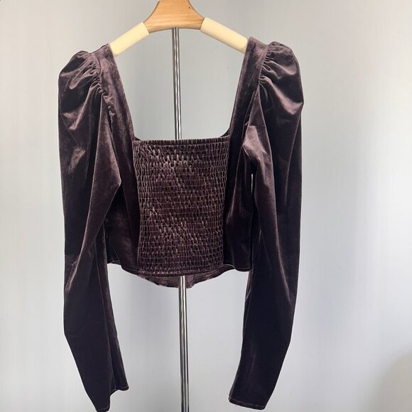 NWOT ASTR the Label Deep Purple Velvet Long Sleeve Top | Women's M - Picture 4 of 6